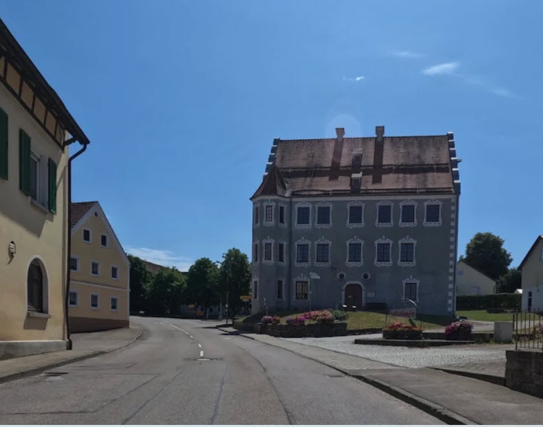 Ballmertshofen Castle, Germany